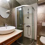 Novis Cleopatra 3*