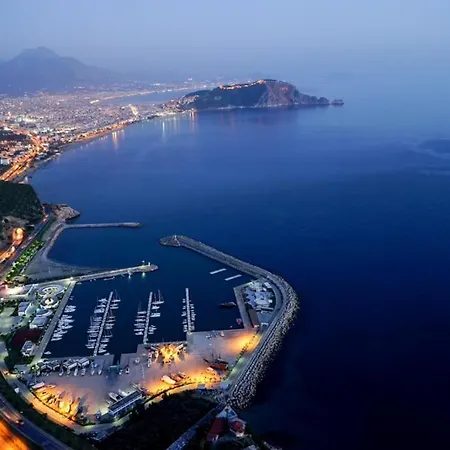 比尔卡伊酒店 3*