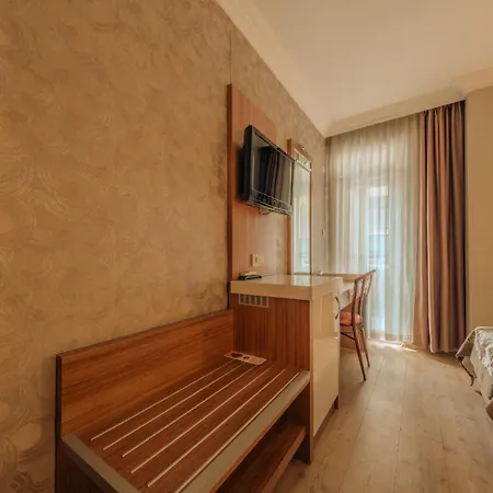 Novis Cleopatra Hotel 3*