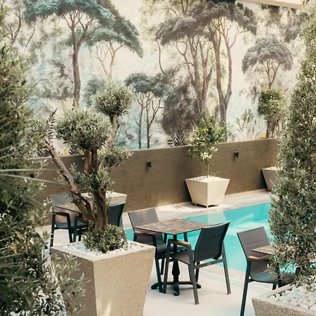 Novis Cleopatra 3*